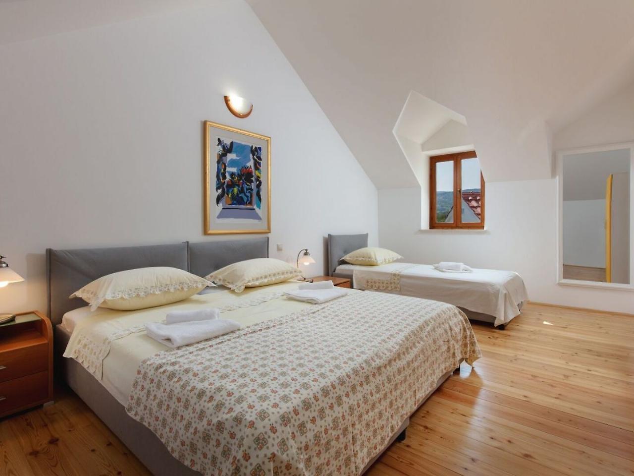 Villa Dubrava Tranquil Retreat Nestled In An Olive Grove For Serene Escapes Pucisca Exterior photo